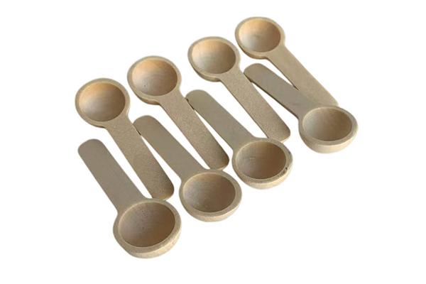 Salt Value New Idea: This Breathing Wooden Spoon Makes Seasoning Warm 